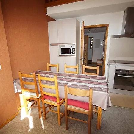 Vernettes Apartment