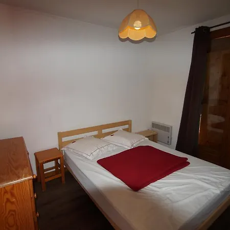 Vernettes Apartment